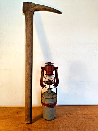 Bergbau keilhaue grubenlampe - keilhaue,